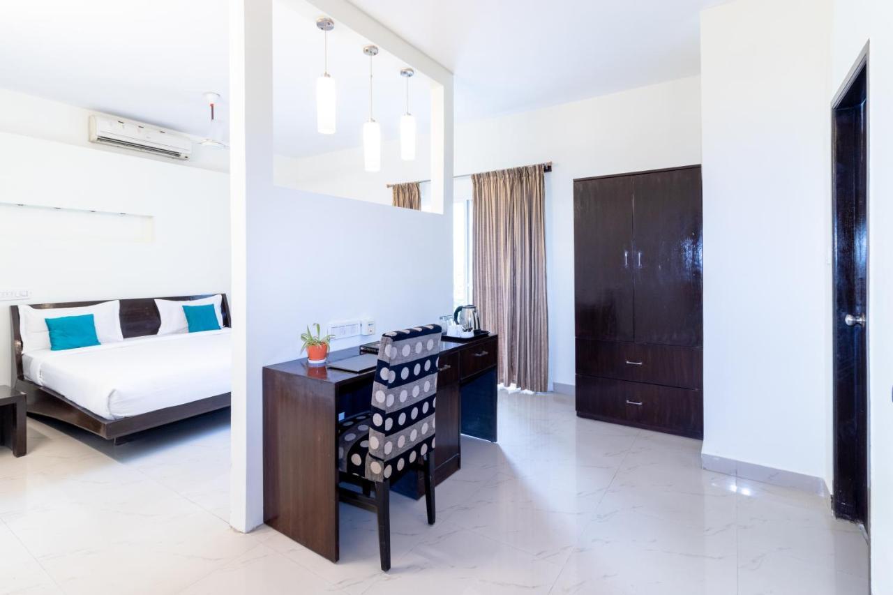 Sanctum Suites Domlur Bangalore Buitenkant foto